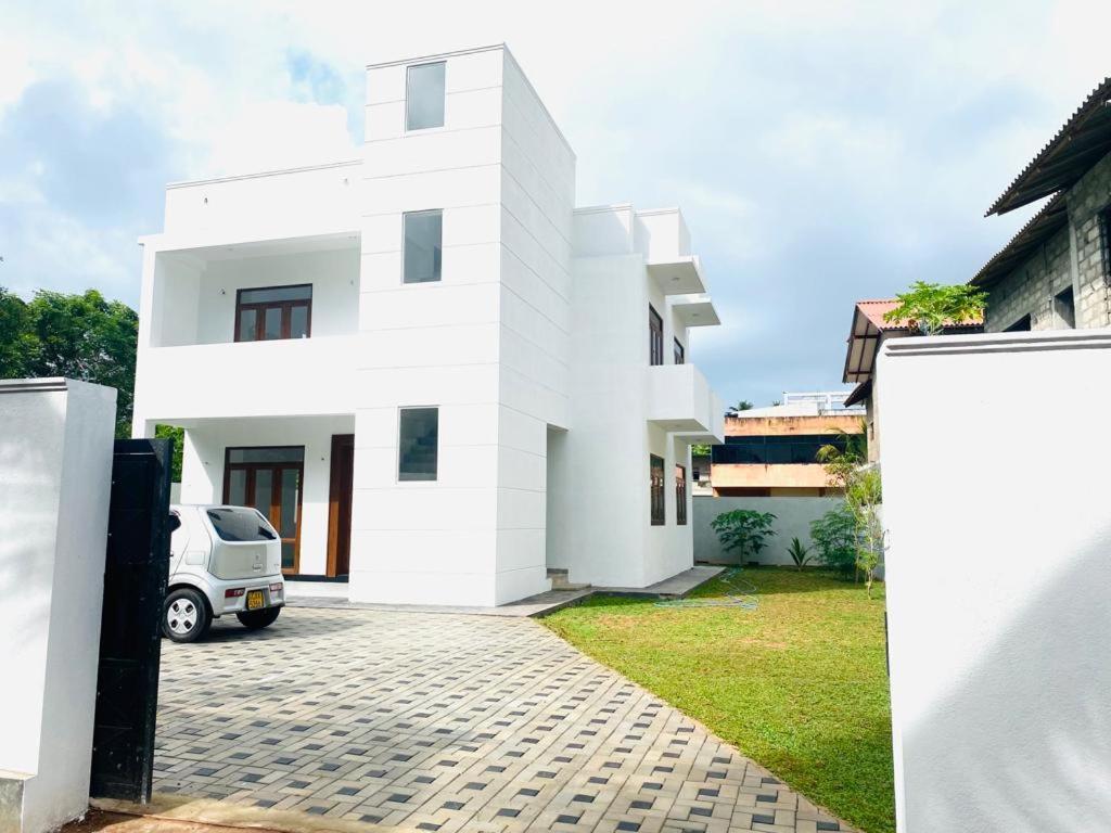 Twinstop Villa Minuwangoda Exterior foto